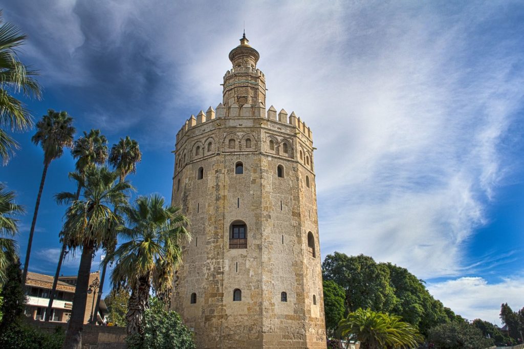 5 Curious facts about the Tower of Gold of Seville